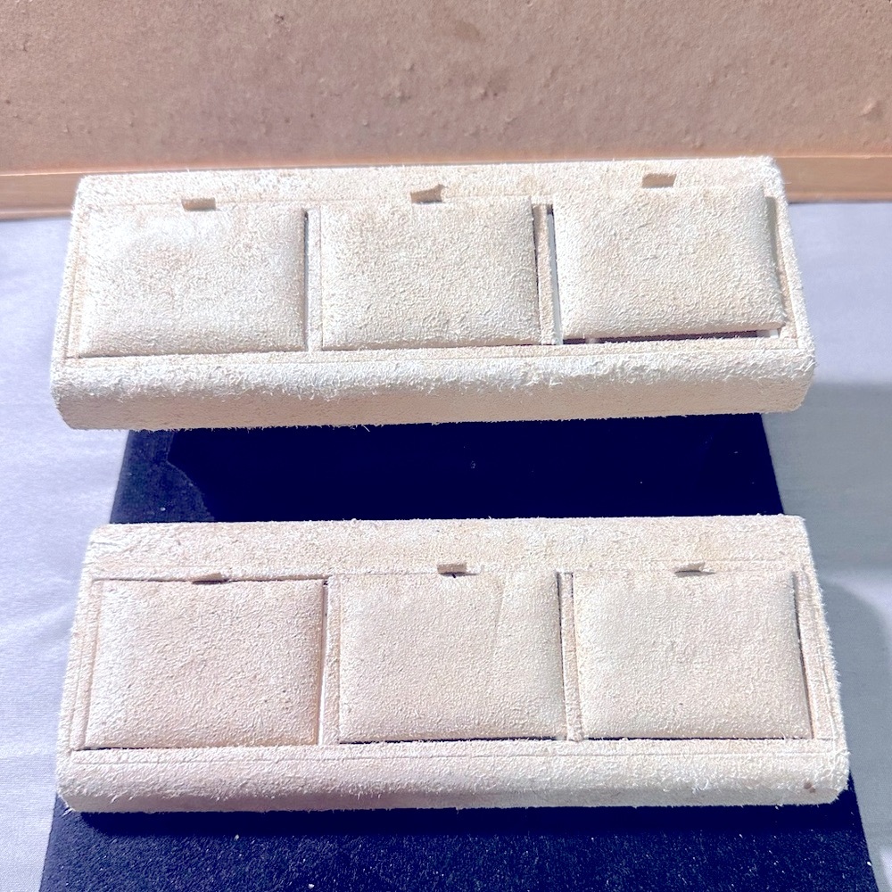 Set of (2) Vtg BATES Beige velvet/suede like Jewelry Display /NECKLACES